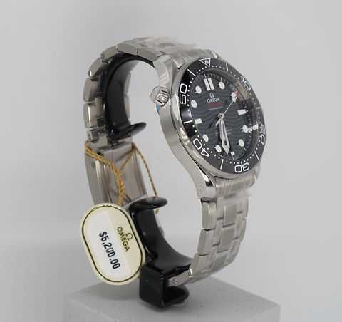 Brand New Omega Seamaster Diver – Montre Homme - Image 2