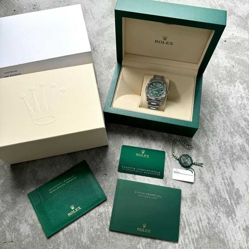 Rolex Sky-dweller Oyster Argenté Vert – Montre Homme - Image 5