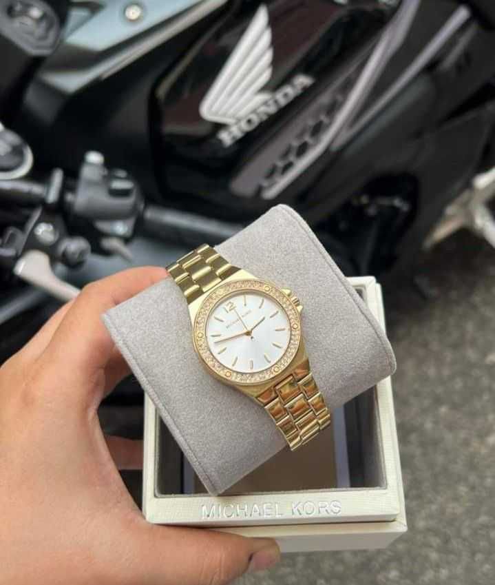 MK Petite montre Lennox dorée – Montre Femme – Image 4