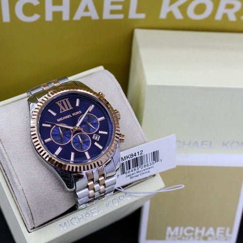 Michael Kors Lexington Montre à cadran bleu et bracelet en acier bicolore pour homme - MK8412 – Image 10